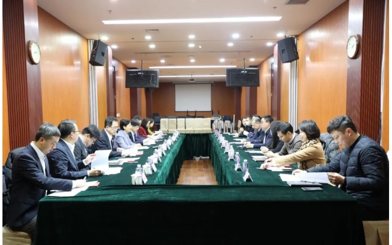 中建集团一行到新华书店总店调研考察
